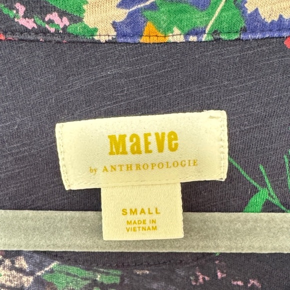 Anthropologie boho Maeve Navy Floral Top size small - Picture 2 of 4